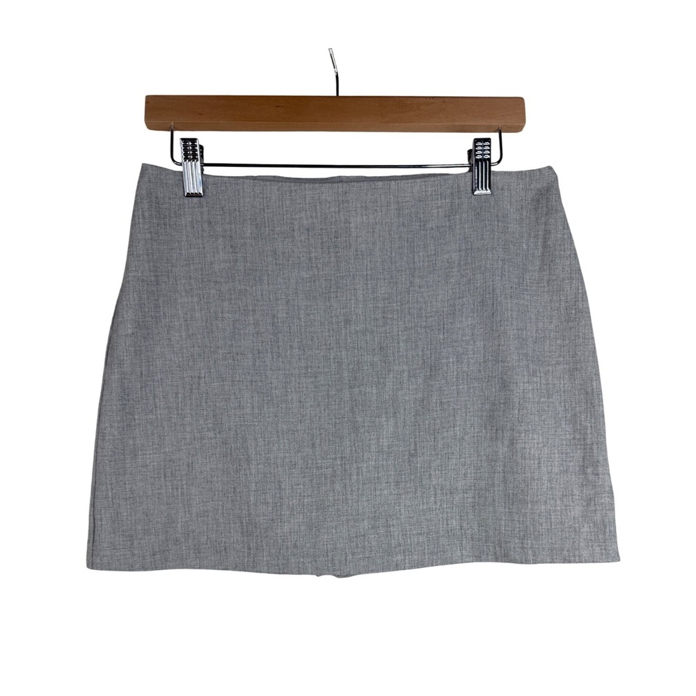 Abercrombie & Fitch The Scarlett Mini Skort size Medium Light Gray